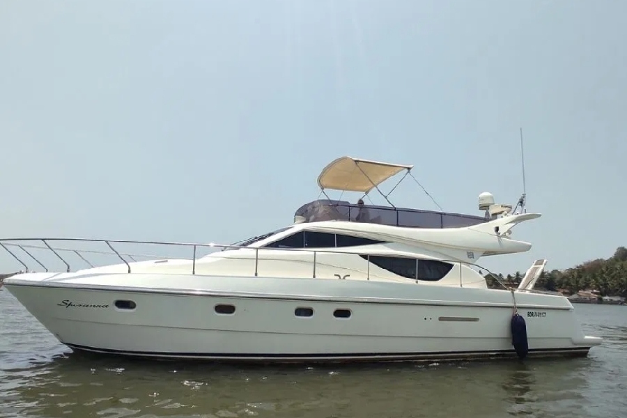 Ferretti 460 Yacht on Charter in Goa