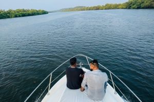 Bayliner 275 Yacht on Charter in Goa